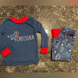 Both in great condition! Only marks are black dots on each tag